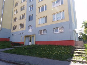 Na prenájom komerčný priestor v Prievidzi na ulici Mariánska - 13