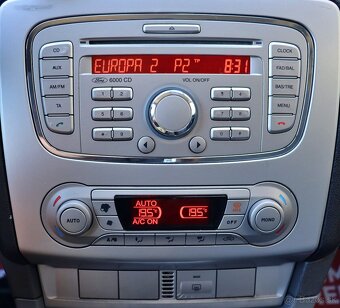 Ford Focus Kombi 1.6 16V Duratec Trend - 13