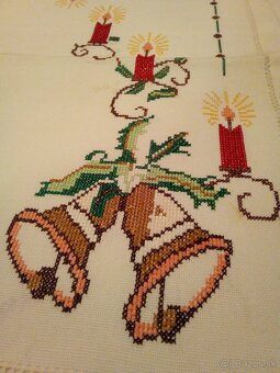 Ručne vyšívané obrusy 2 - 13