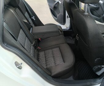 ŠKODA OCTAVIA COMBI 2.0 TDi 103KW CR  2013 - 13