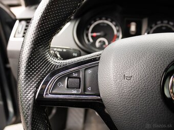 Škoda Octavia Combi 2.0 TDI DPF RS - 13