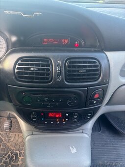 Renault Megane Scenic RX4 1.9DCi 66KW - 13
