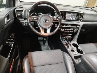 Kia Sportage benzín 4x4 automat 2020 Platinum - 13