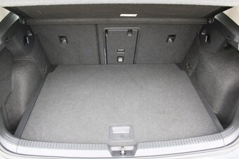 Volkswagen Golf 2,0 TDi 85 kW STYLE, možný odpočet DPH - 13