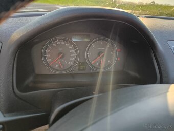 Volvo C70 D5 – spoľahlivý kabriolet s výkonným motorom - 13