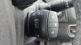 Predám Renault Scenic 1,6 benzín - 13