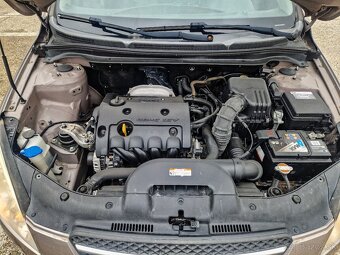 Kia Ceed 1.4 benzín - 13