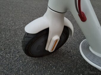 Predám kolobežku Xiaomi M365 - 13