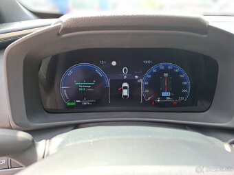 Toyota C-HR 1.8 Hybrid 140k e-CVT FWD EXECUTIVE - 13
