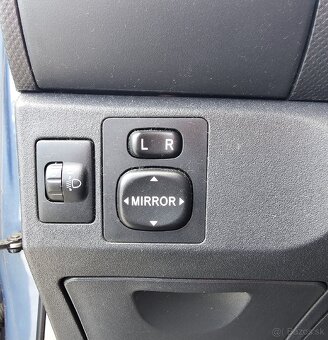 Toyota Yaris 1.0 VVT-I Base - 13