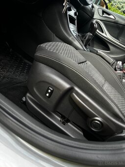 Opel astra combi - 13