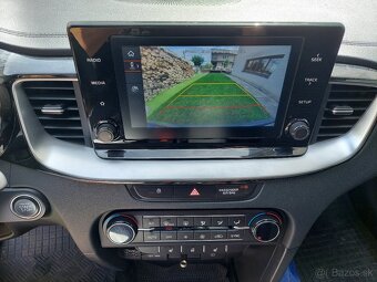 KIA Ceed SW 1,5 T-GDi 6M GOLD GOLD+ 2022 - 13