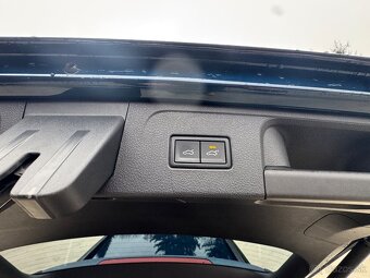 VW Passat 2.0 TDI EXCLUSIVE 110 KW DSG 10/2021 - 13