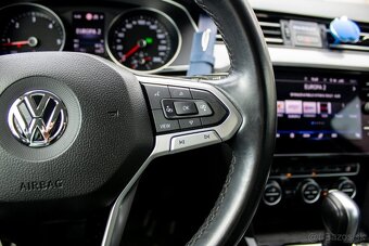 Volkswagen Passat Variant Highline 2 TDi - 13