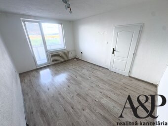 ZNÍŽENÁ CENA/3 IZB. BYT S DVOMI BALKÓNMI V ŠIRŠOM CENTRE, 64 - 13