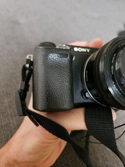 Sony NEX-6 + Sony PZ 16-50 + príslušenstvo - 13