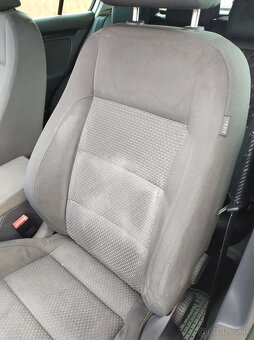 Volkswagen Golf V 1.9 TDI BLS - 13