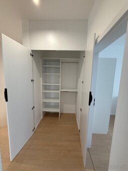 Prenájom 5izboveho bytu v dvojdome. - 13