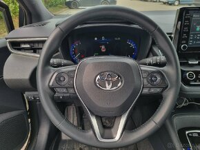 Toyota Corolla Combi 1.8 Hybrid e-CVT - 13