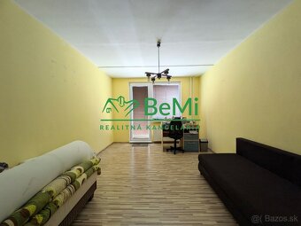 REZERVOVANÉ - Predaj, veľký zrekonštruovaný 3 izbový byt - T - 13
