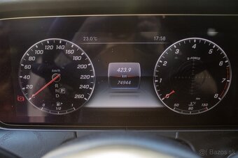 Mercedes-Benz E trieda Kupé 200 4matic A/T - 13