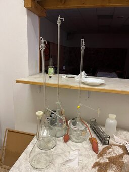 Laboratórne sklo - 13