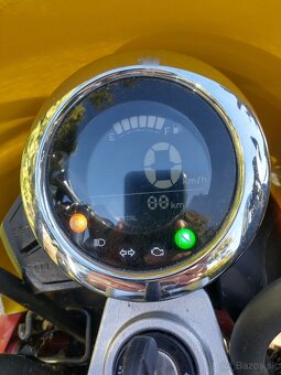 Honda 125 Monkey - 13