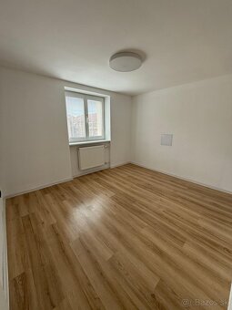 Štýlový 3-izbový byt s klimatizáciou a šatníkom - 13