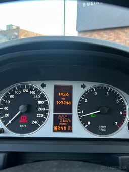 Mercedes Benz B200 - 13