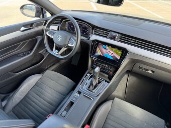 Predám  Volkswagen Passat Variant 2.0 TDI EVO Elegance DSG - 13