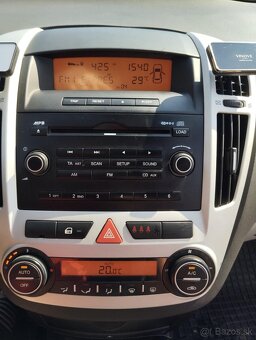 KIA Ceed SW 1.6crdi 85kw, r.v.2008 - 13