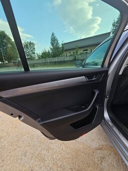 Škoda superb 3 combi 2.0 110kw - 13