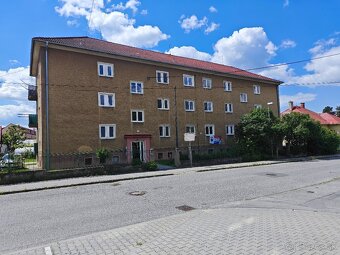 NA PREDAJ 2 izbový byt v centre Novák 64 m2 - 13