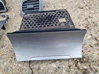 PREDAM DIELY INTERIERU VW GOLF 7 - 13