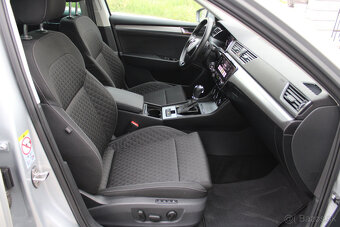 Škoda Superb Combi 2.0 TDI Style DSG, 1.majiteľ, TOP stav - 13