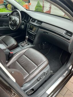 ŠKODA SUPERB 2.0 TDI L&K 4x4 DSG - 13