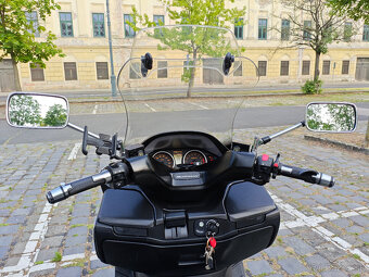 Suzuki Burgman AN400 r.v. 2010 - 13