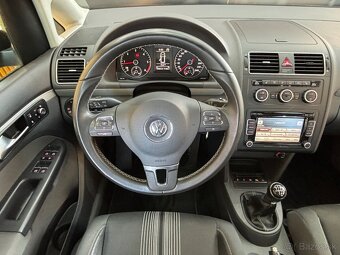 Volkswagen Touran 2.0 TDI  Highline Match Edition - 13