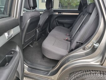 KIA SORENTO 2,2CRDi 4WD - 13