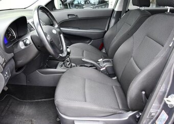 Hyundai i30 CW 1.4i 2xKOLA 77 kw - 13
