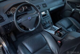 Volvo XC90 D5 AWD AT 7miest málo km - 13