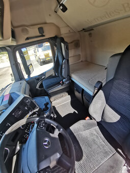 Prodám tahač návěsů MERCEDES-BENZ ACTROS 1845 E6 low deck - 13