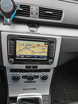 Volkswagen Passat Alltrack B7 2.0 TDI Bluemotion - 13