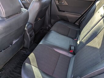 Toyota Auris TS 1.8 Hybrid - 13
