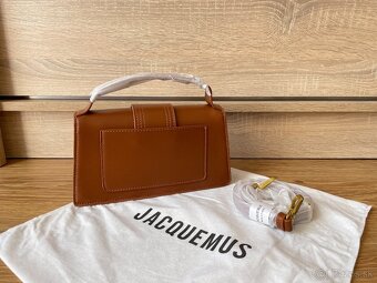 Jacquemus Le Grand Bambino hnedá kabelka - 13