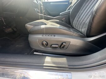 Škoda Superb Combi 2.0 TDi Style DSG - 13