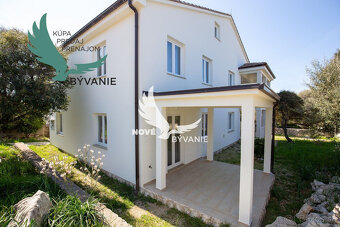 Na predaj dom len 130m od mora a pláže na ostrove Pag v Chor - 13