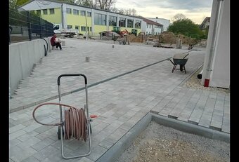 Hľadáme stavebné zákazky - 13