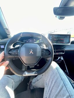 Peugeot 2008 GT 2024 - 13