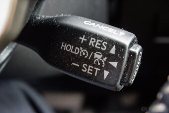 Lexus NX 300h Limited Edition E-CVT E-Four - 13